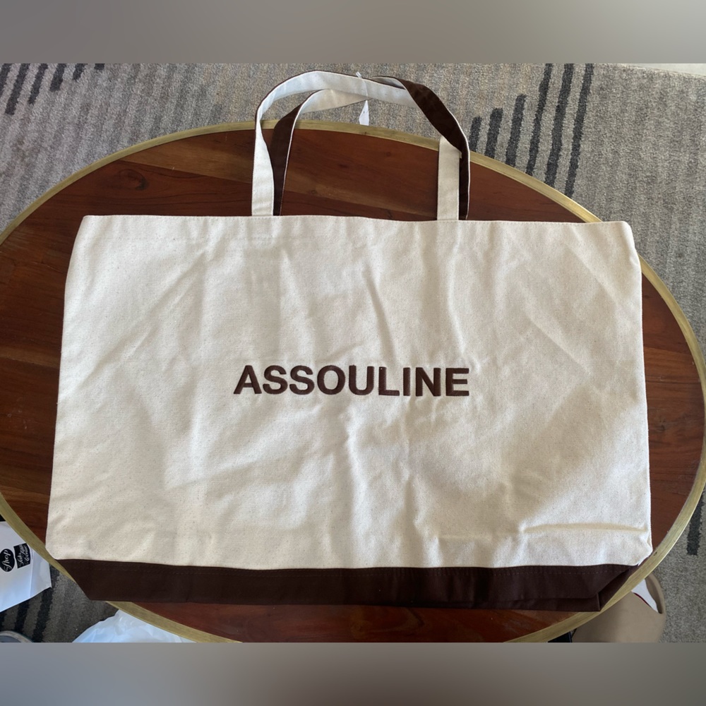 NEW‼️ ASSOULINE - Picture 2 of 4